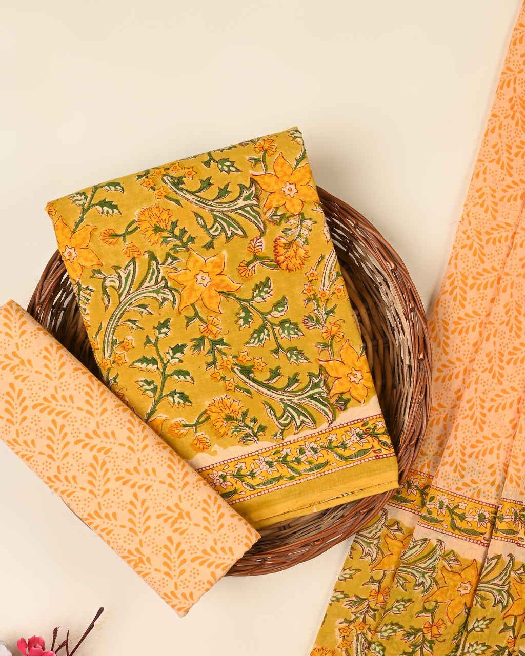 EXCLUSIVE SANGANERI COTTON SUIT WITH COTTON DUPATTA
