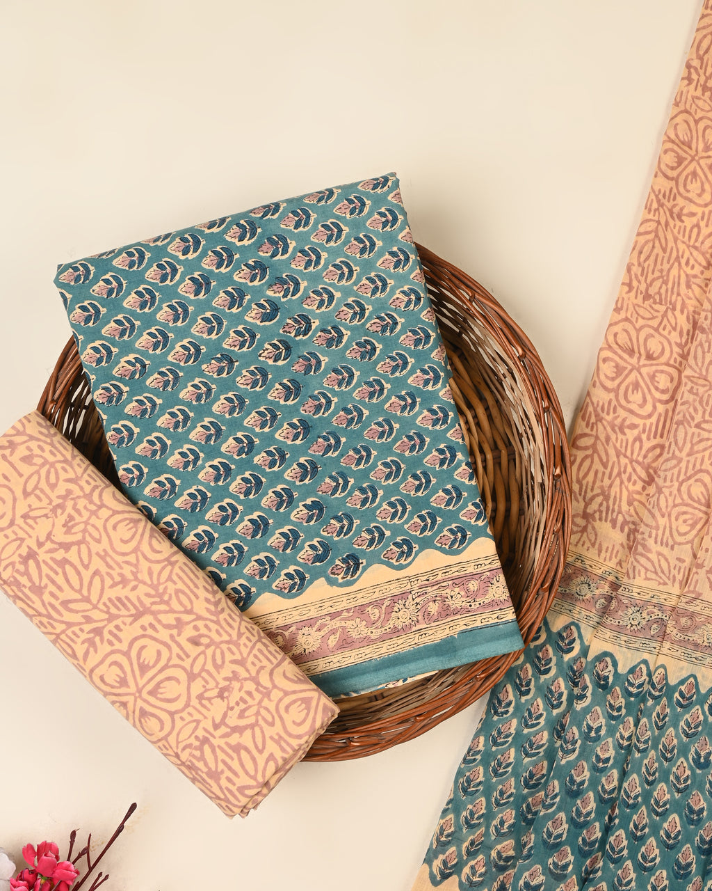 EXCLUSIVE SANGANERI COTTON SUIT WITH COTTON DUPATTA