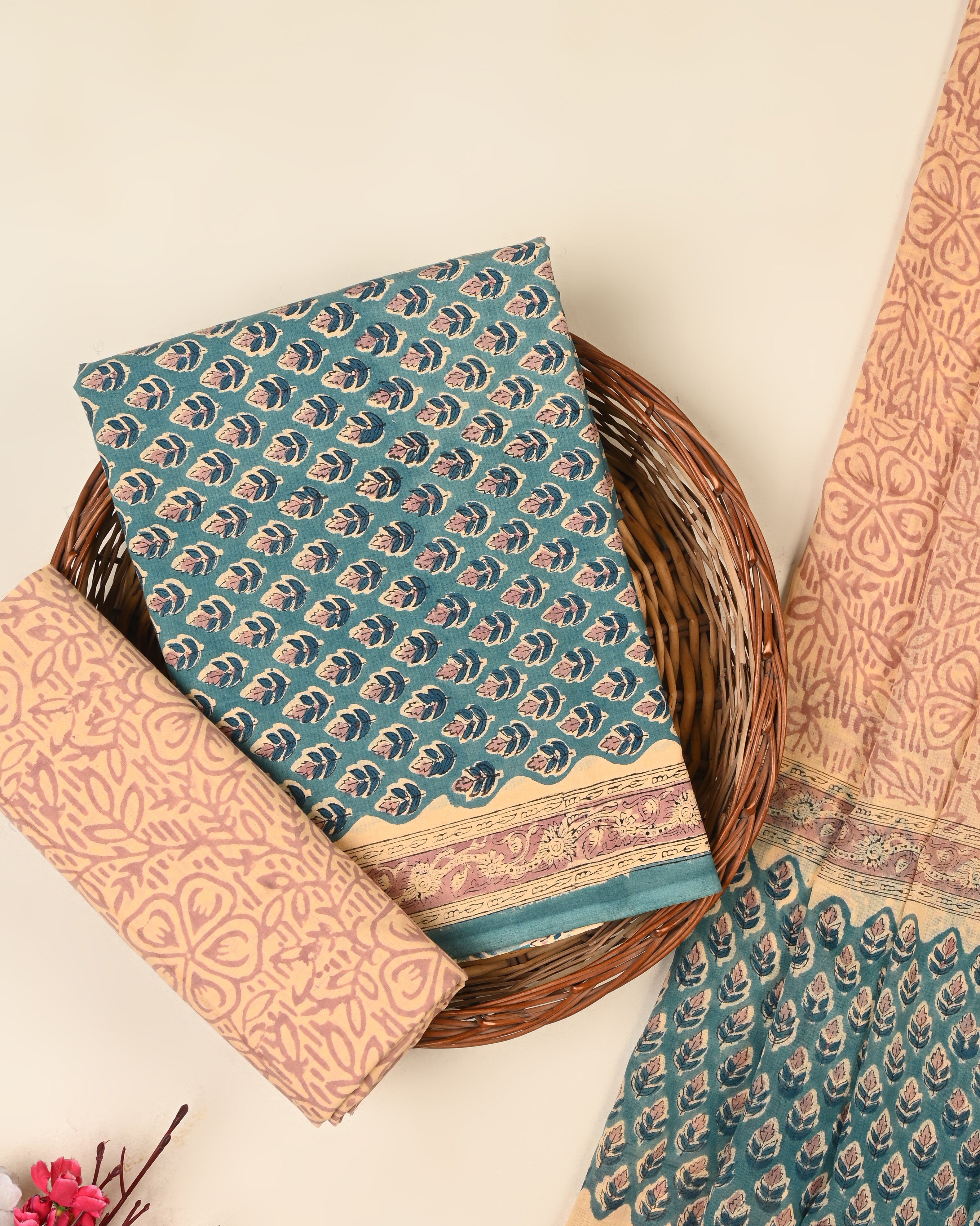 EXCLUSIVE SANGANERI COTTON SUIT WITH COTTON DUPATTA