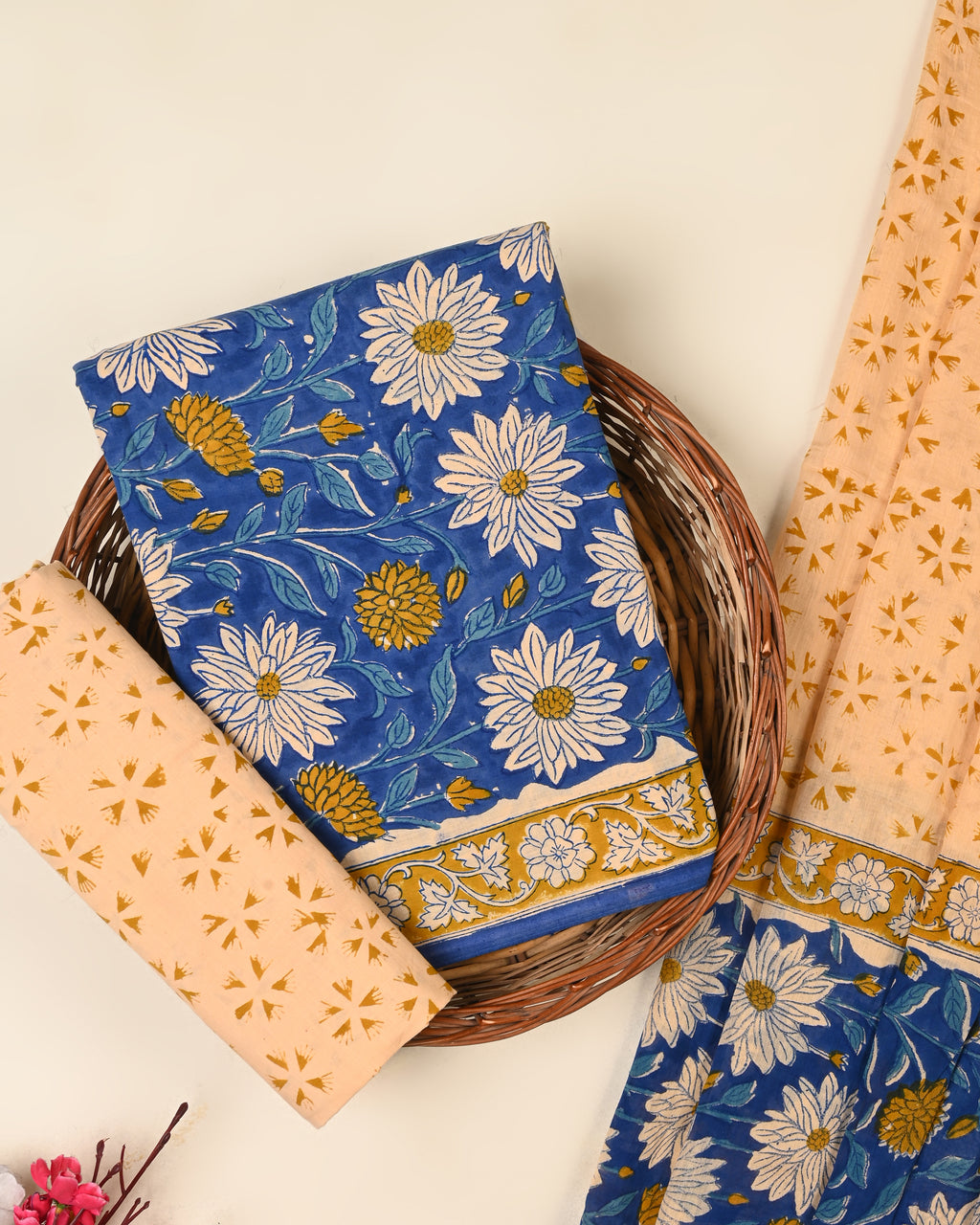 EXCLUSIVE SANGANERI COTTON SUIT WITH COTTON DUPATTA